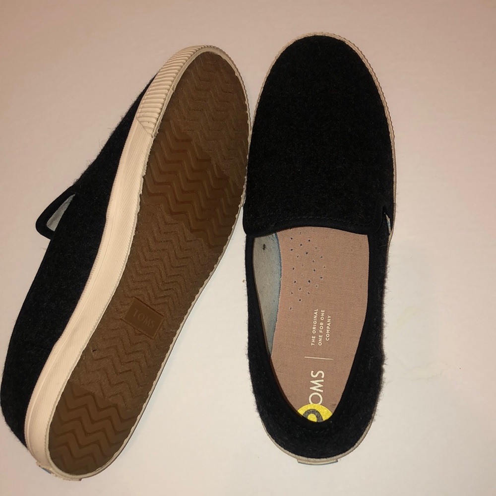Toms Slip On